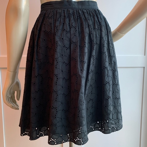 Women's eyelet skirt - Picture 8 of 9